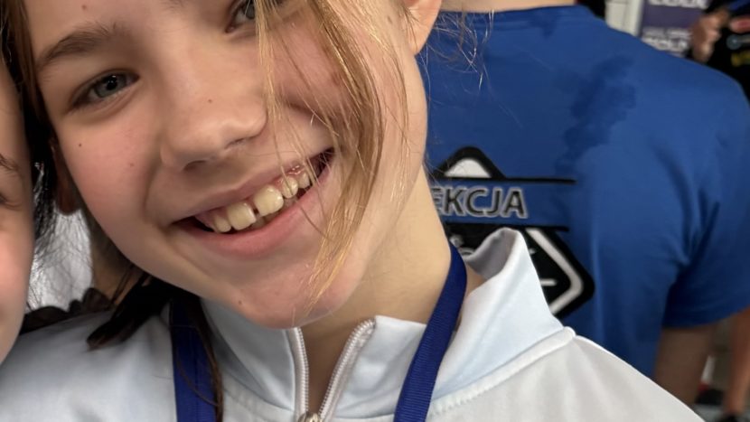 Uśmiechnięta Rita po finałowym pływaniu